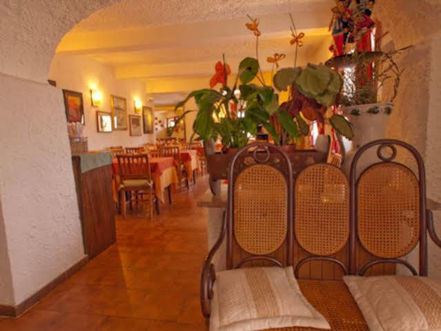 Hotel Rondanino ลานโซ ดินเตลวิ ภายนอก รูปภาพ
